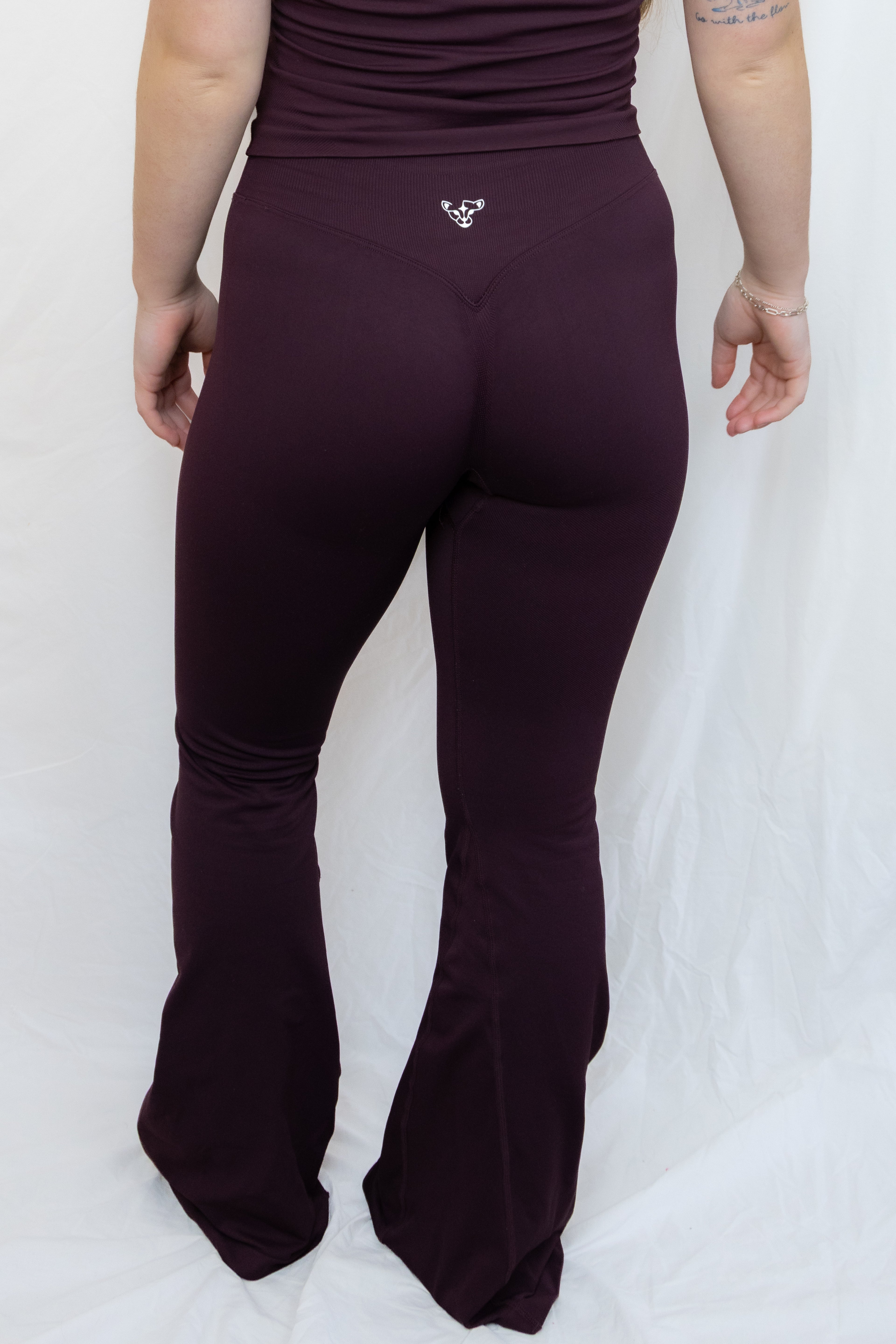 Essentials Flared Leggings