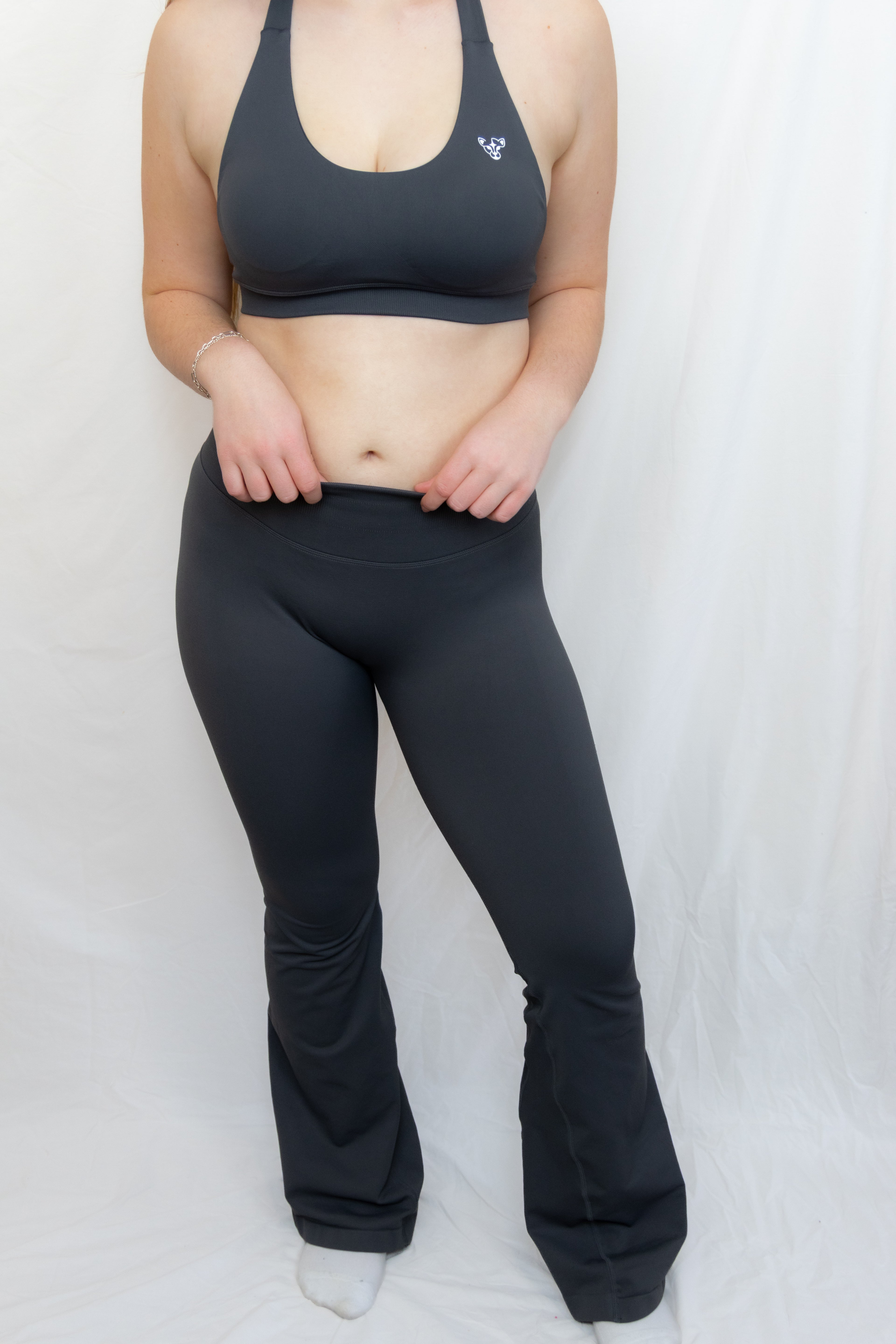 Essentials Flared Leggings