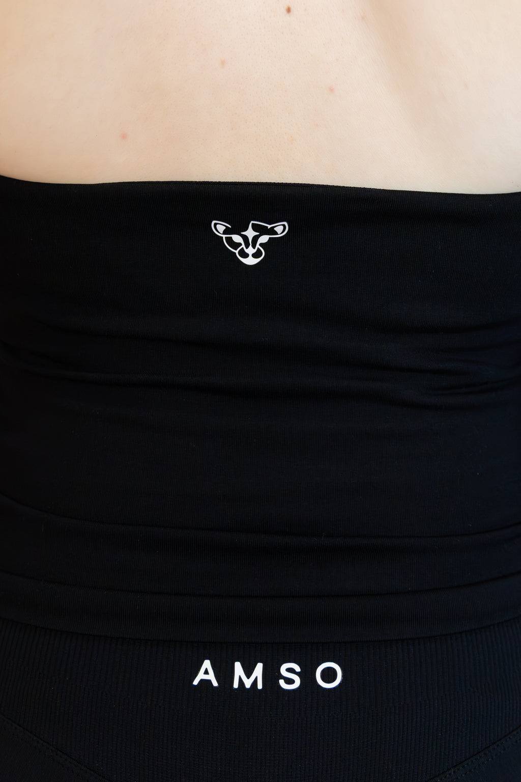 [colour:black black]
